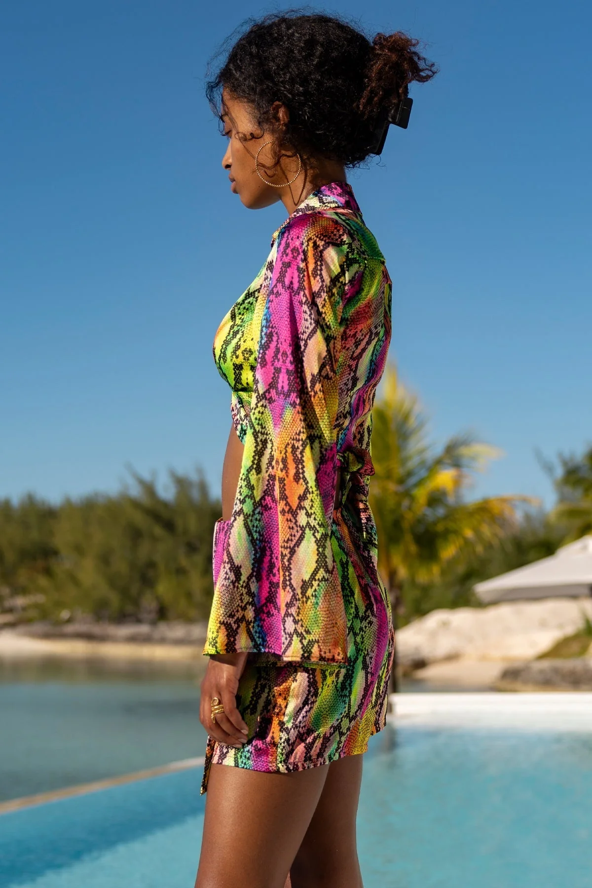 ELECTRIC SKIN - Cropped Tie Shirt - Image 5