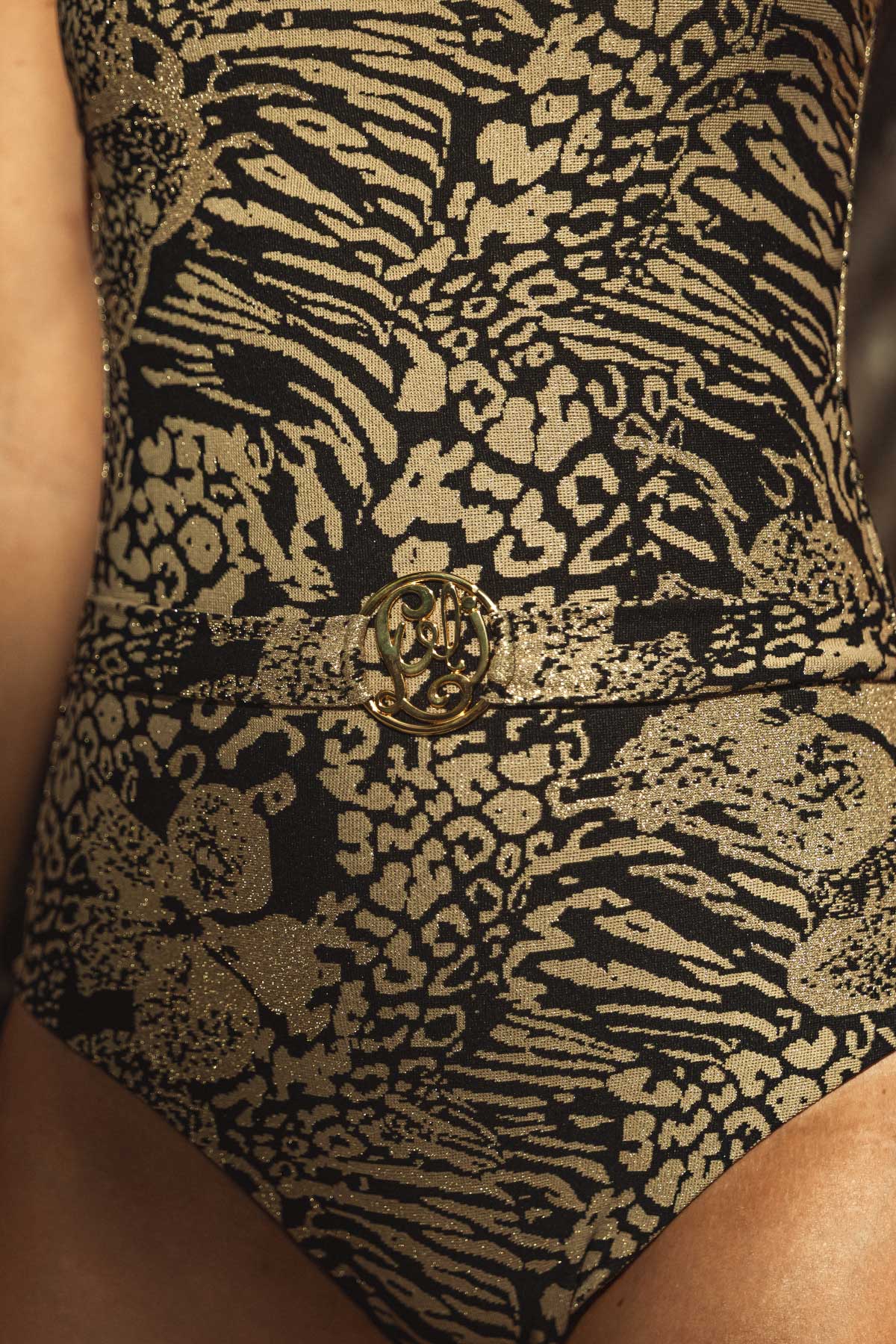 JARDIN NOIR - Square Neck One Piece Fuller Coverage - Image 5