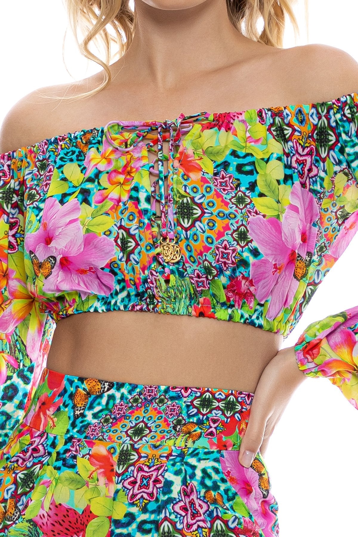LULI ISLAND - Shorts - Image 6