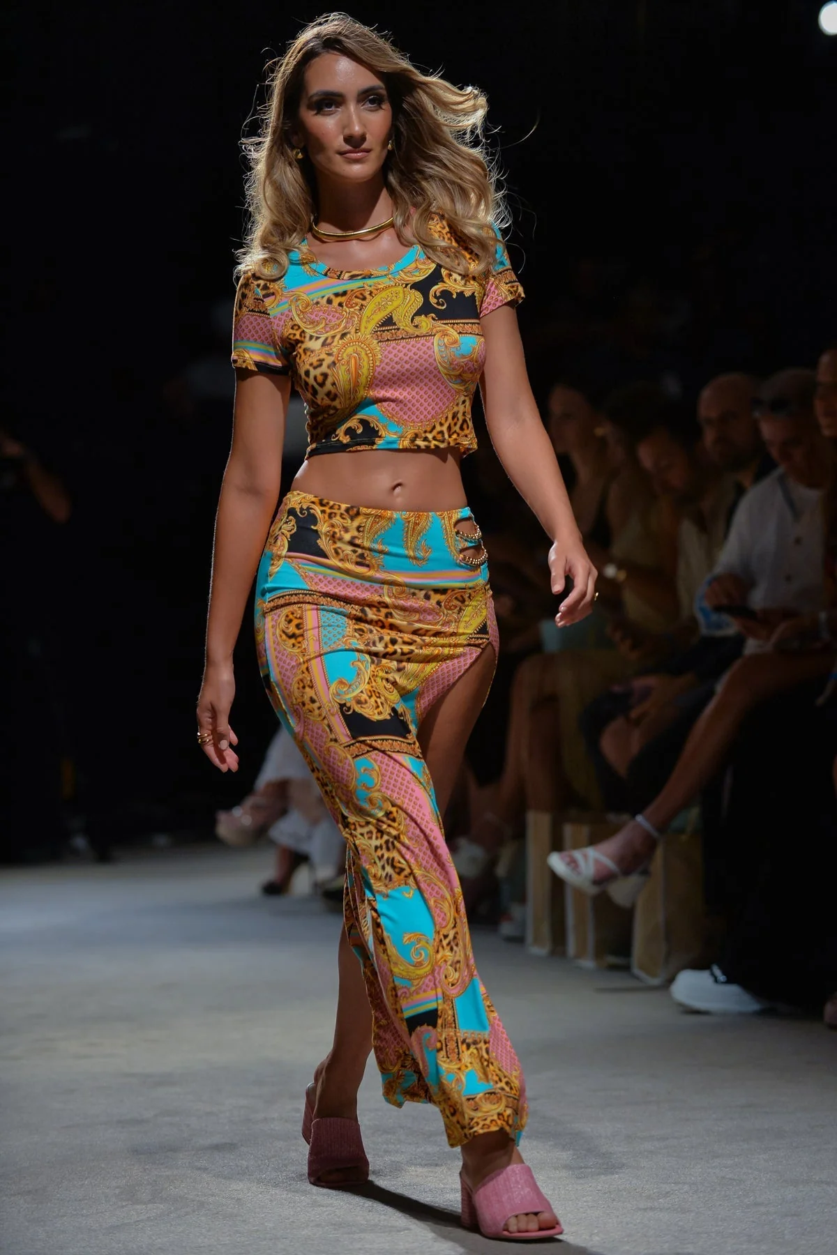 MIAMI DAYDREAM - Crop Top - Image 10