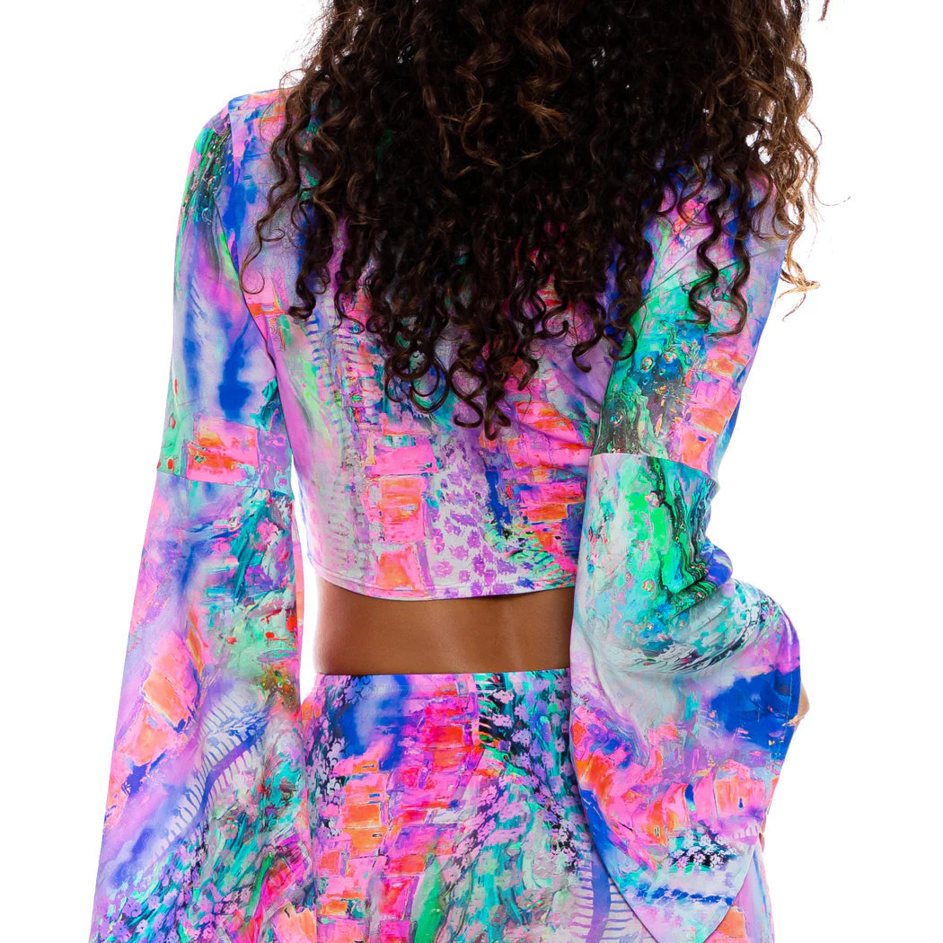 SHE'S ELECTRIC - Bell Sleeve Scrunched Crop Top - Image 3